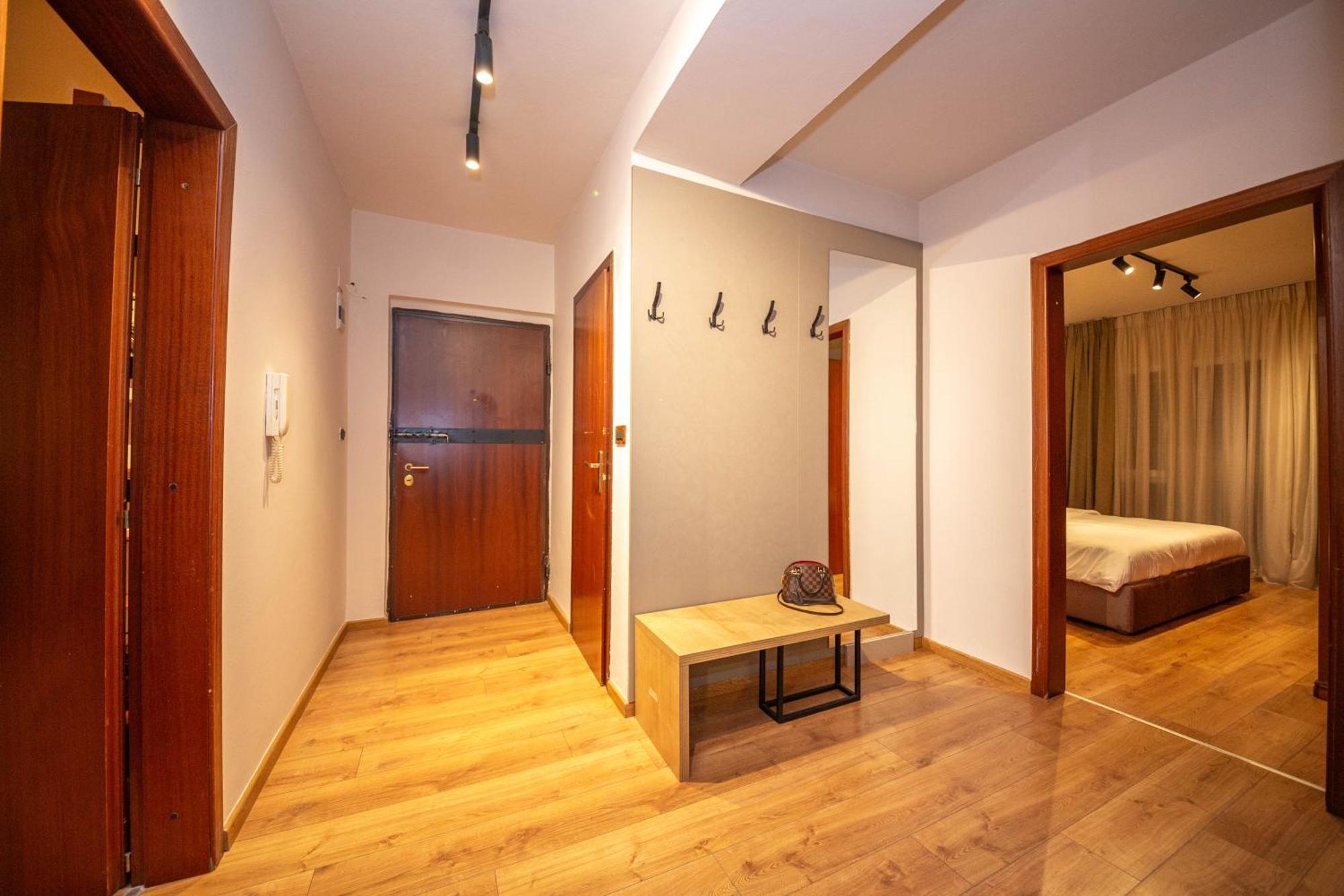 Blloku Unique Apartments 3 Тирана Екстериор снимка